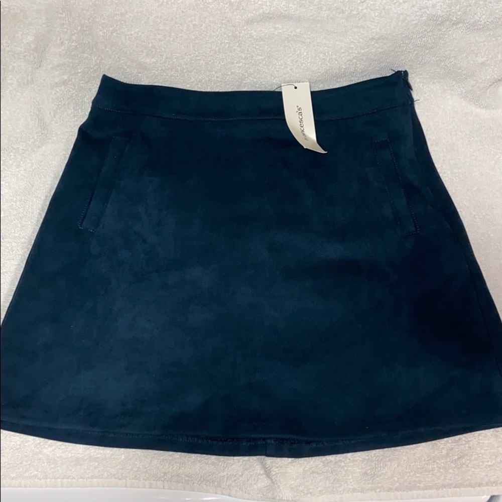 BRAND NEW SKIRT